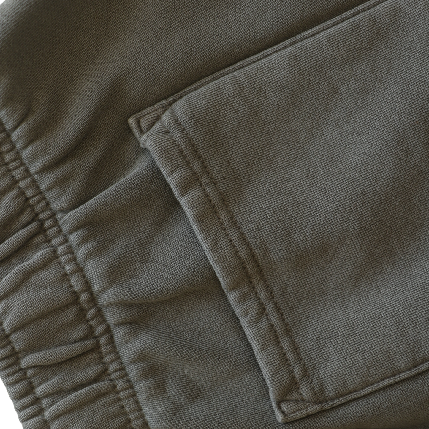 V4 TRADEMARK TRACK SHORT